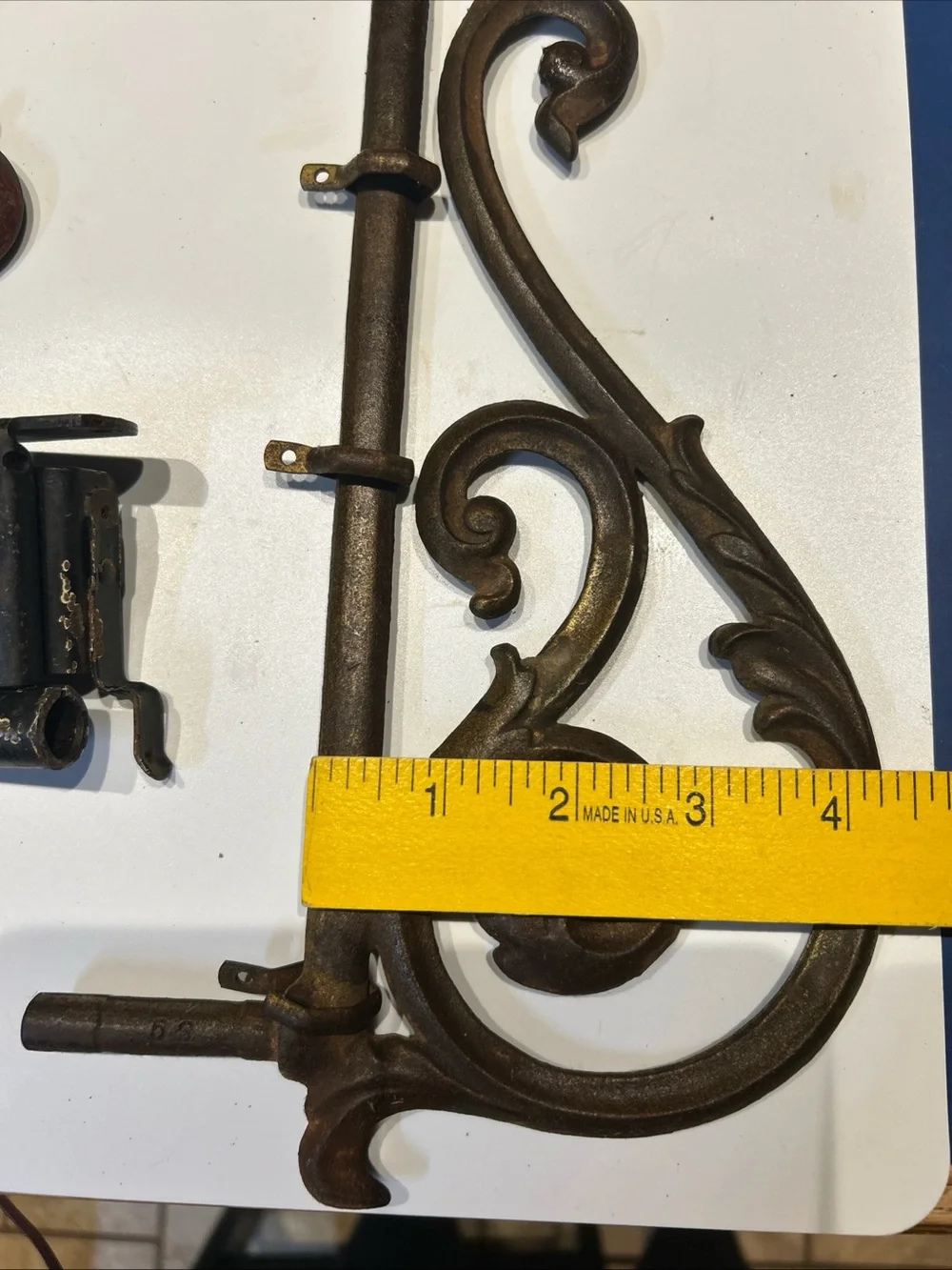 Vtg Set of 2 Cast Iron Victorian Art Nouveau Scroll Design Swing Arm Rods 3206